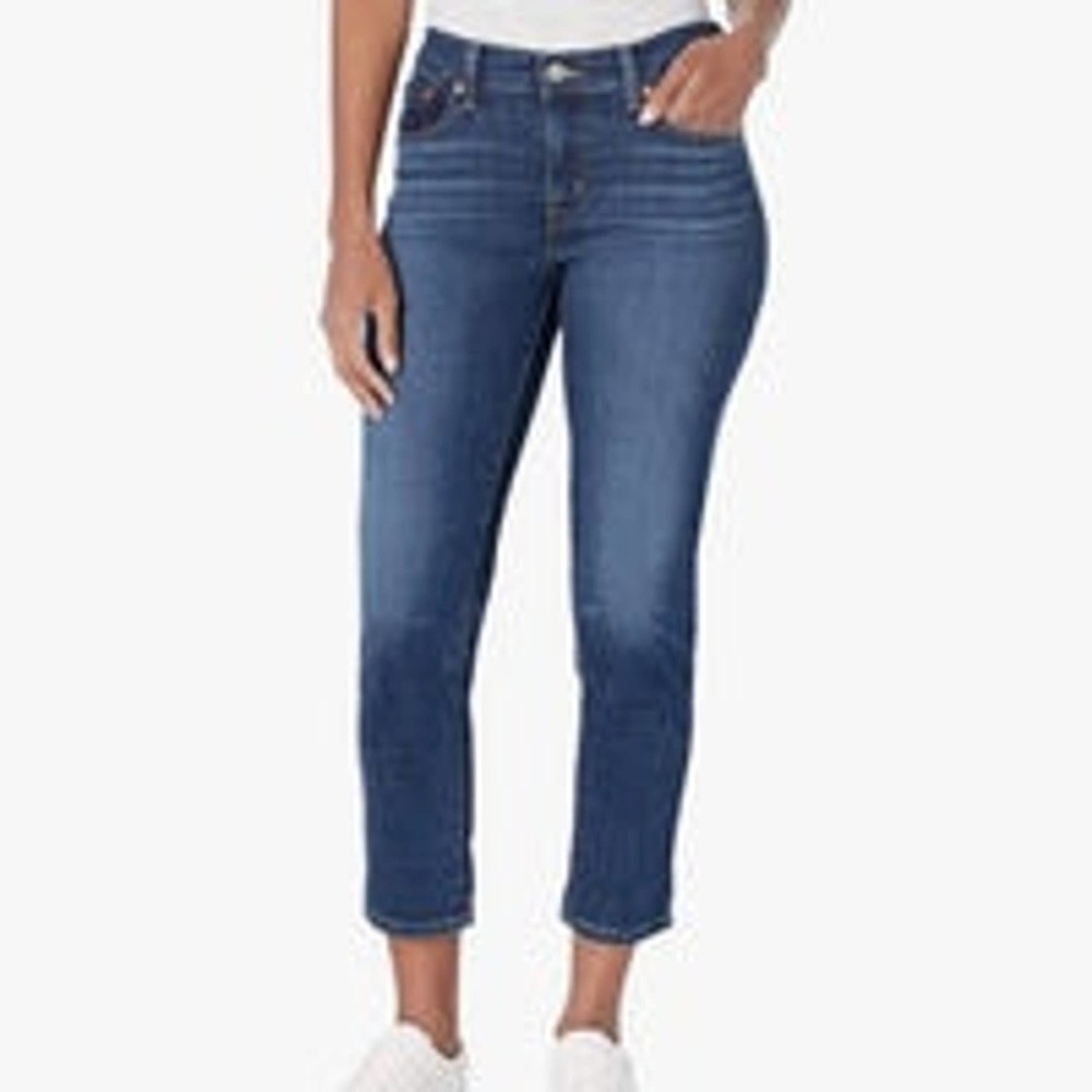 Levi Strauss Women’s Mid Rise Boyfriend Denim Medium Wash Jeans‎ Size 31